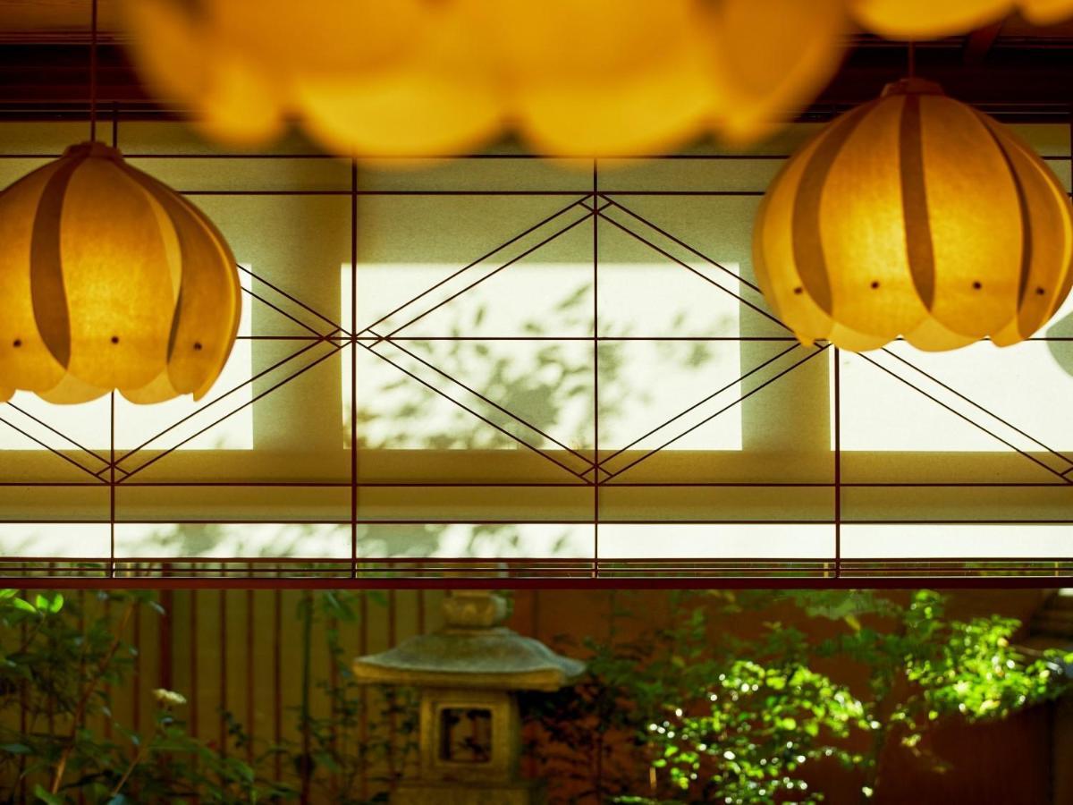 Yamatoya Honten Matsuyama  Bagian luar foto