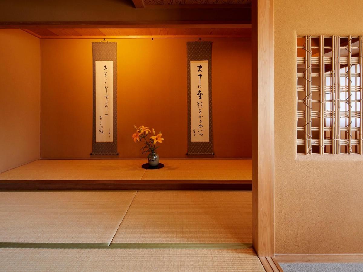 Yamatoya Honten Matsuyama  Bagian luar foto
