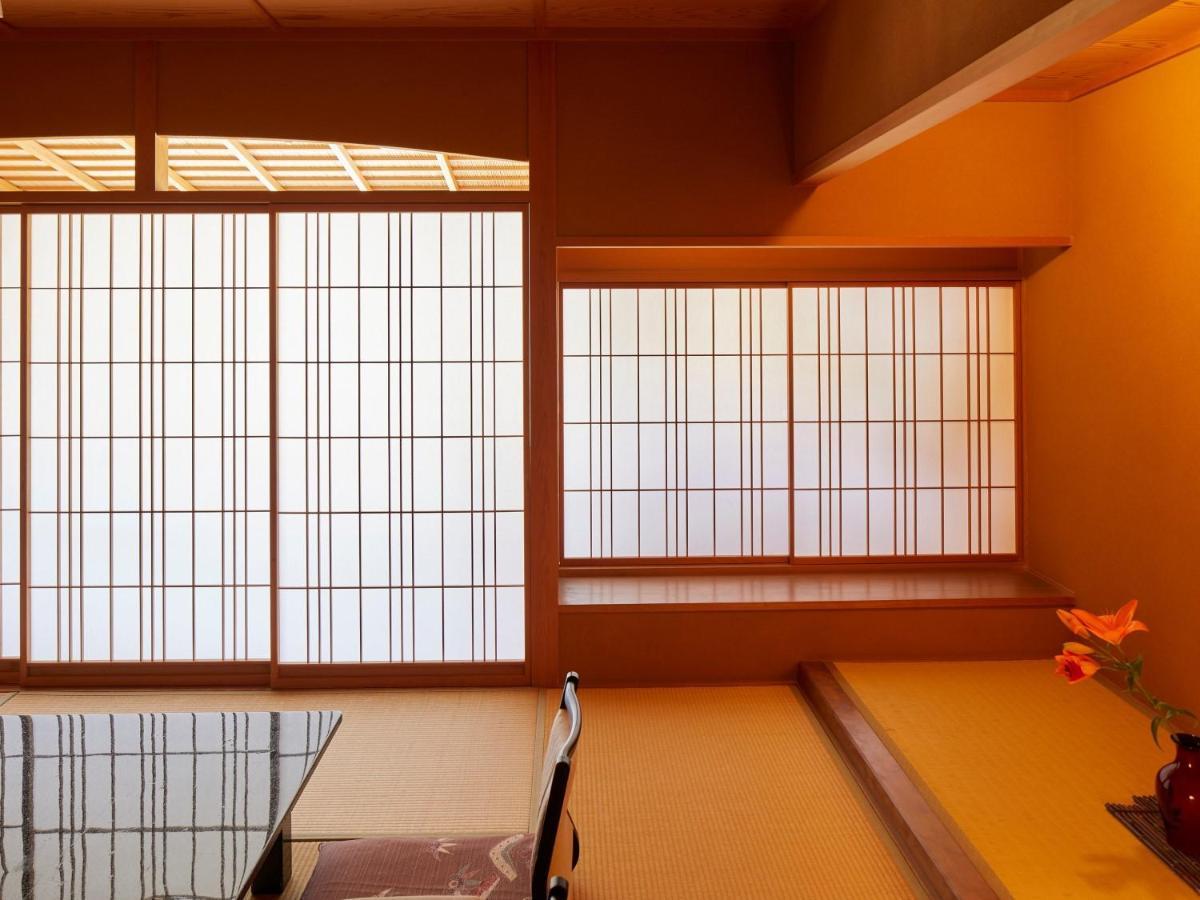 Yamatoya Honten Matsuyama  Bagian luar foto